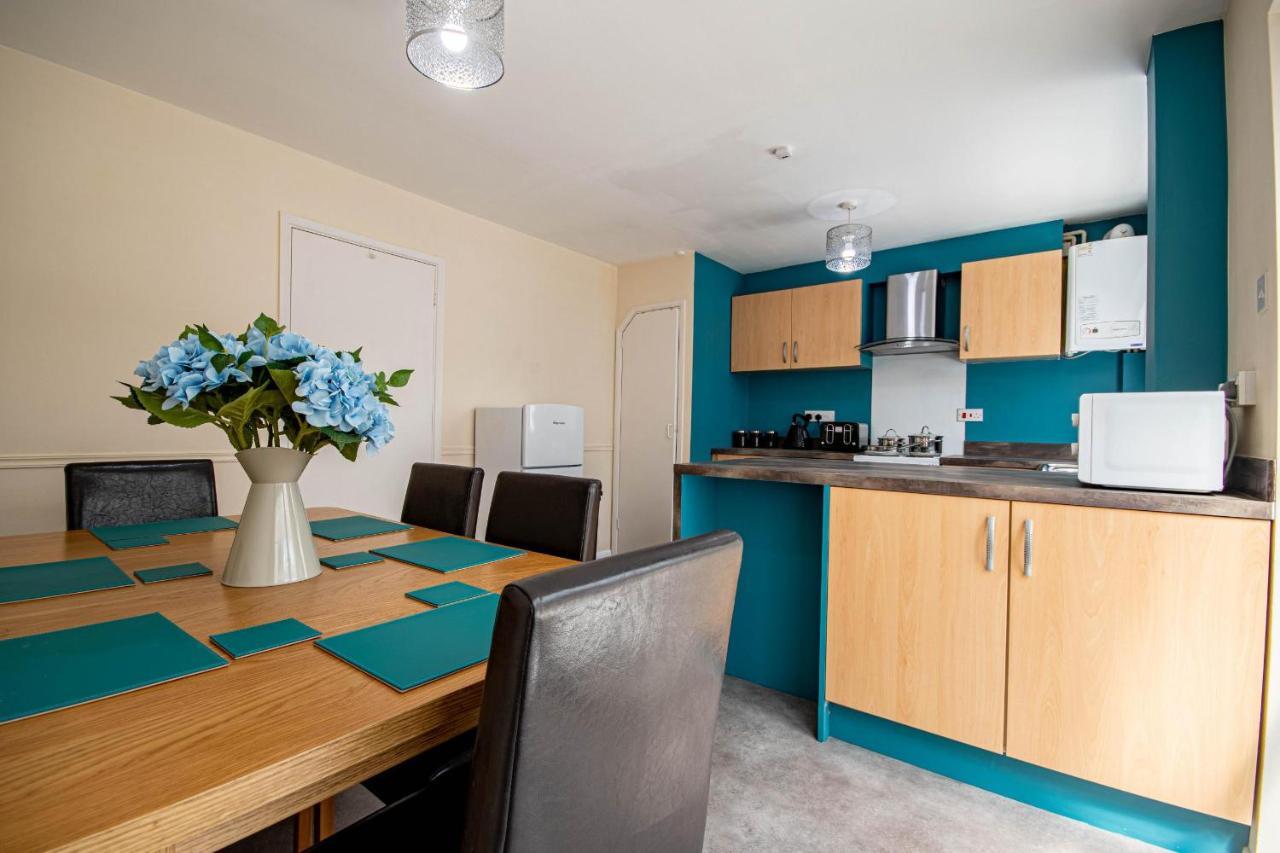 3-Bedroom House With Garden, Conservatory, In Centre Of Worcester Exteriör bild